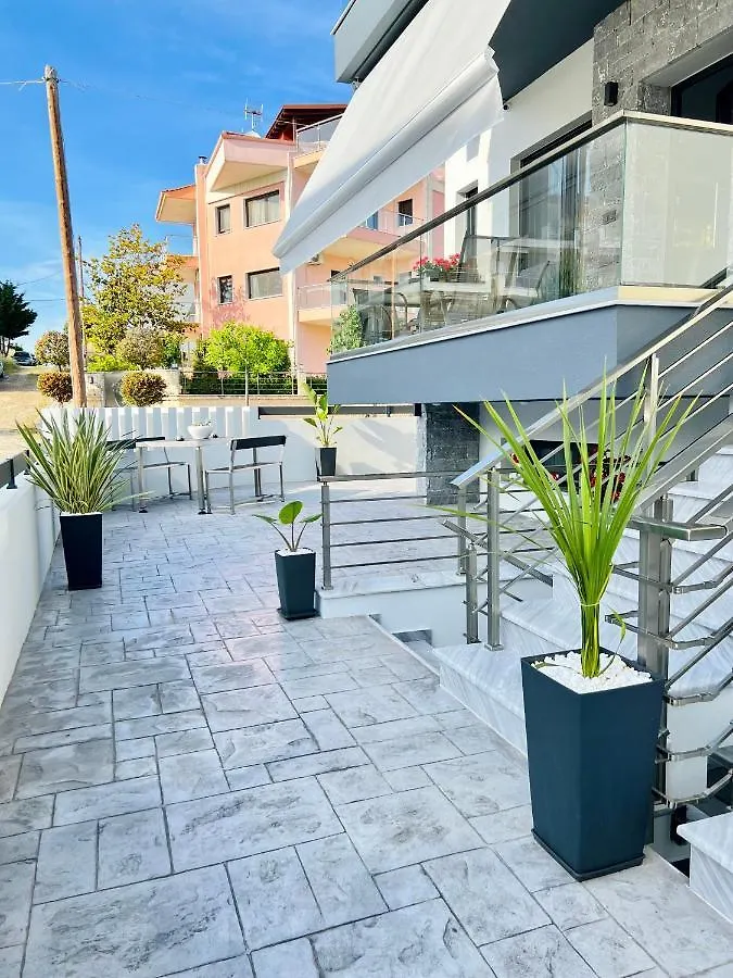 Rafaela Suites Flogita