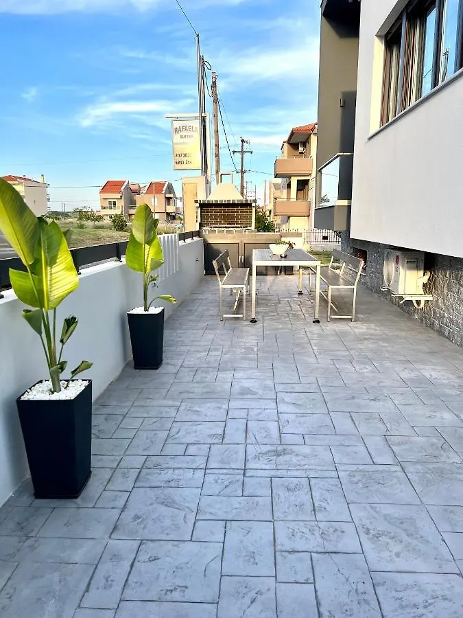 Rafaela Suites Flogita 0*,