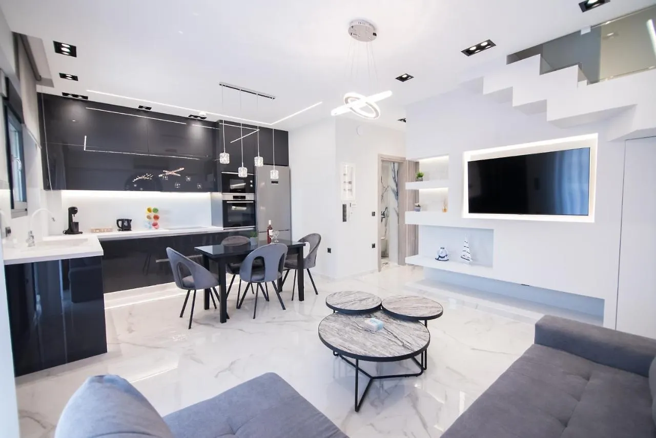 Rafaela Suites Flogita